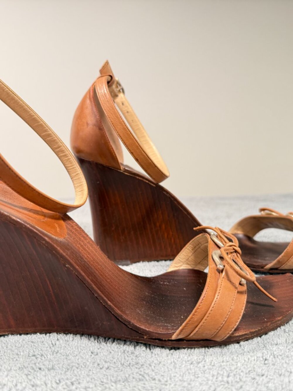 Kate Spade Vintage Wood Healed Sandals - Picture 5 of 9